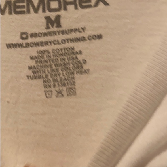 Short sleeve memorex little vhs shirt - Picture 3 of 3